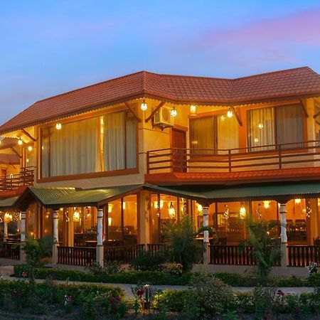 Green Park Chitwan Sauraha Exterior foto