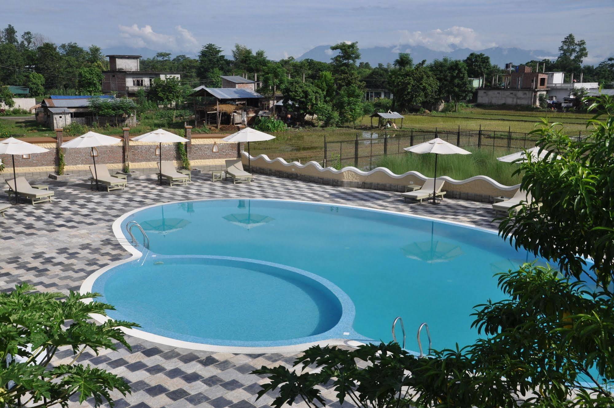 Green Park Chitwan Sauraha Exterior foto